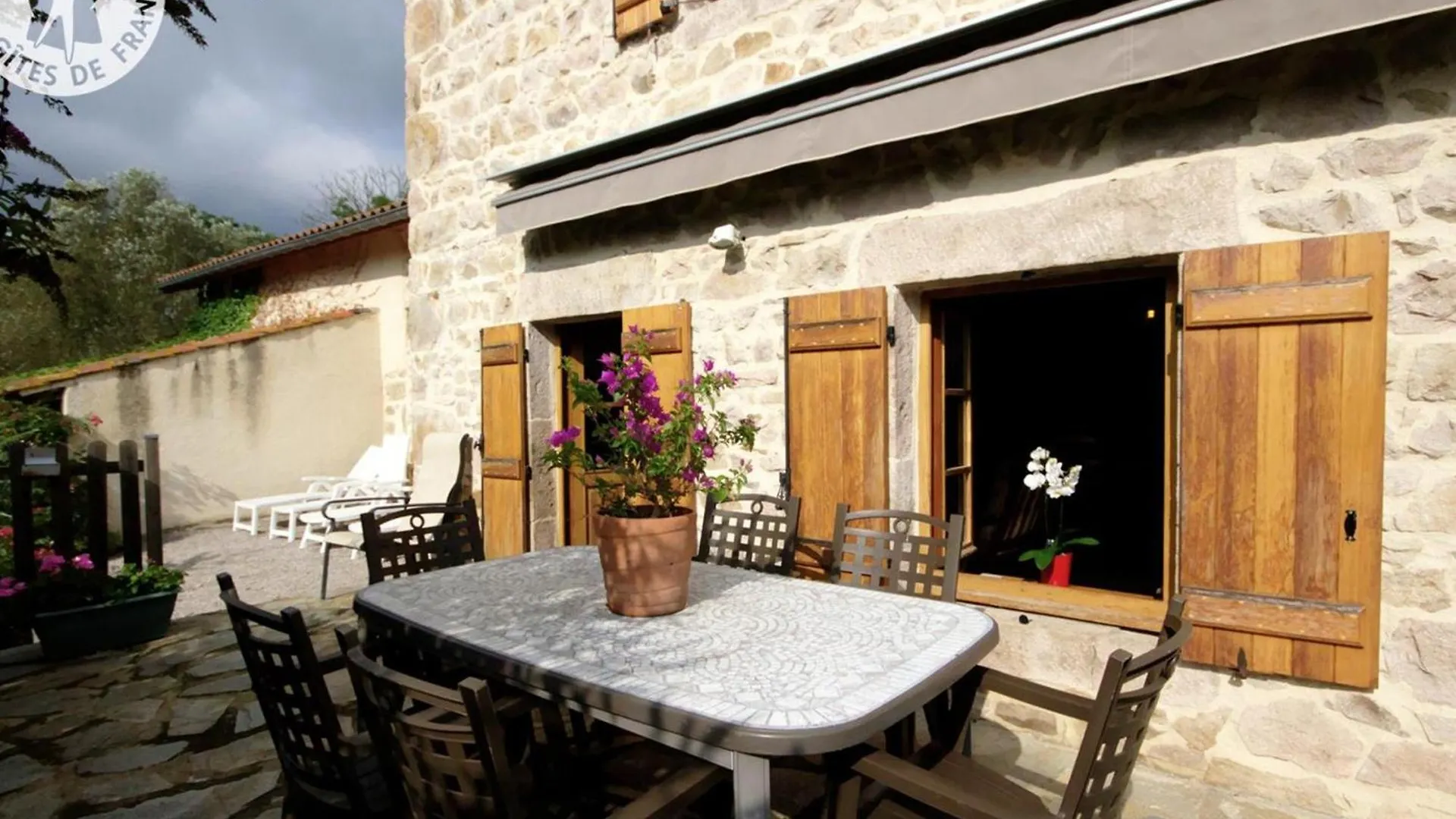 Gite Chaleureux 3 Ch, Jardin, Animaux Admis, Garage, Wifi - Fr-1-496-5 Perigneux 0*,  Franciaország